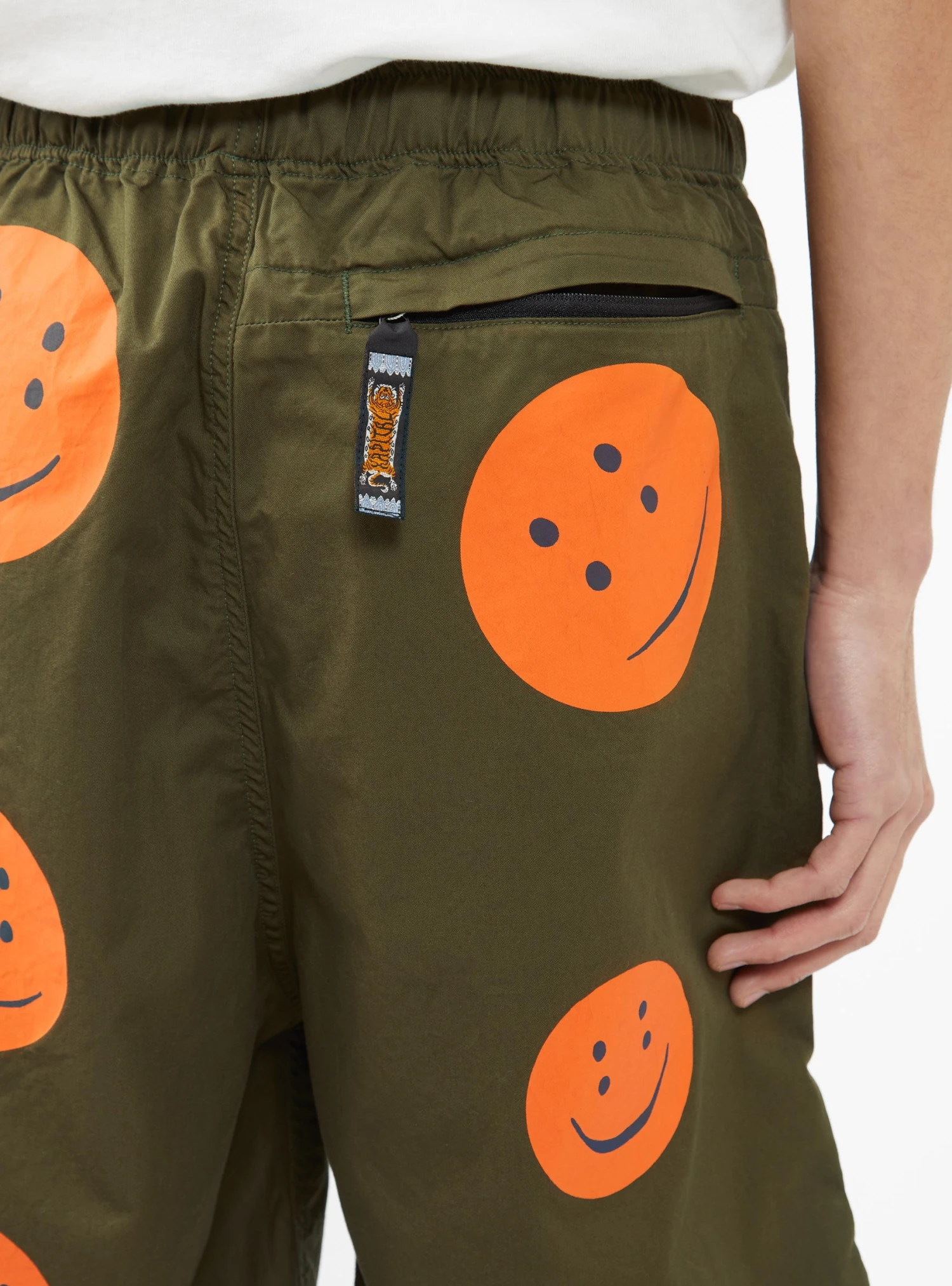 Combed Burberry Smilie Easy Short Khaki - Image 6