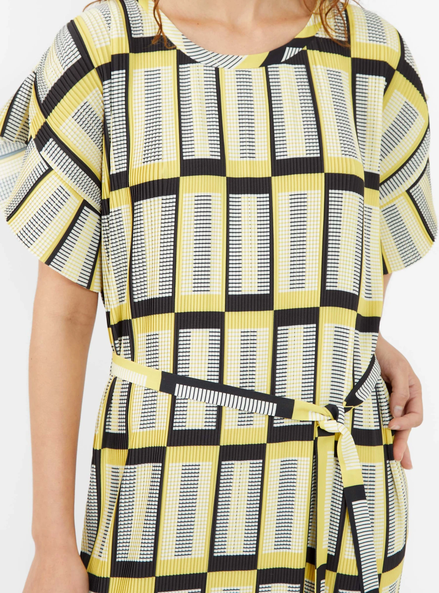 Henrik Vibskov Pina Plissé Dress Yellow & Black Check - Image 2