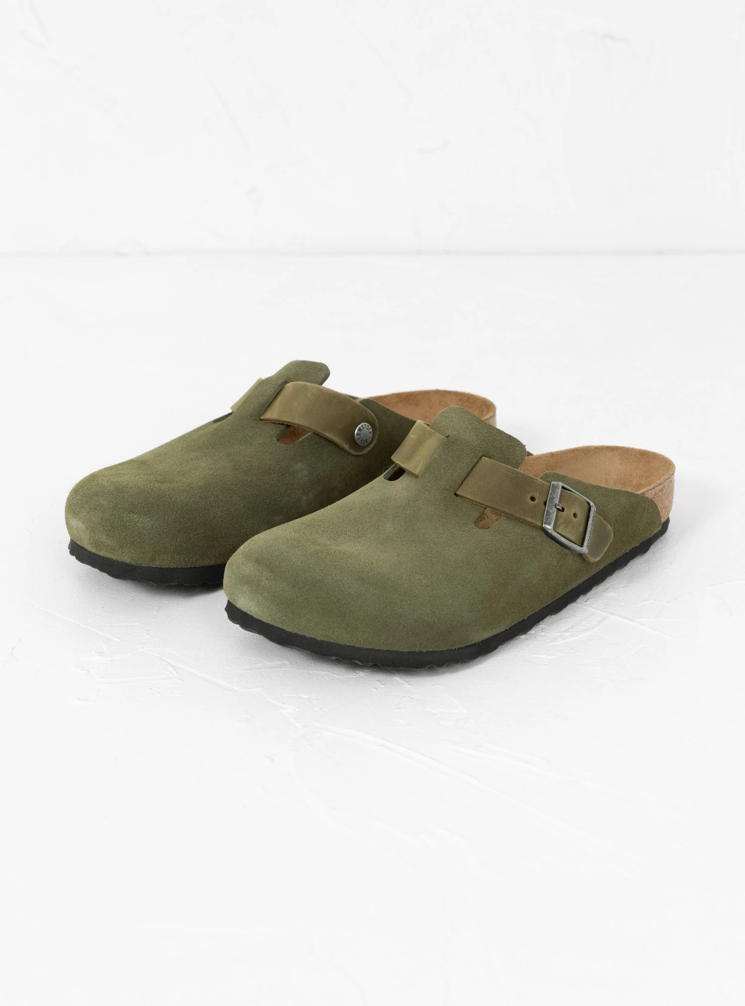 Birkenstock Boston Suede & Oiled Leather Sandal Thyme - Image 2
