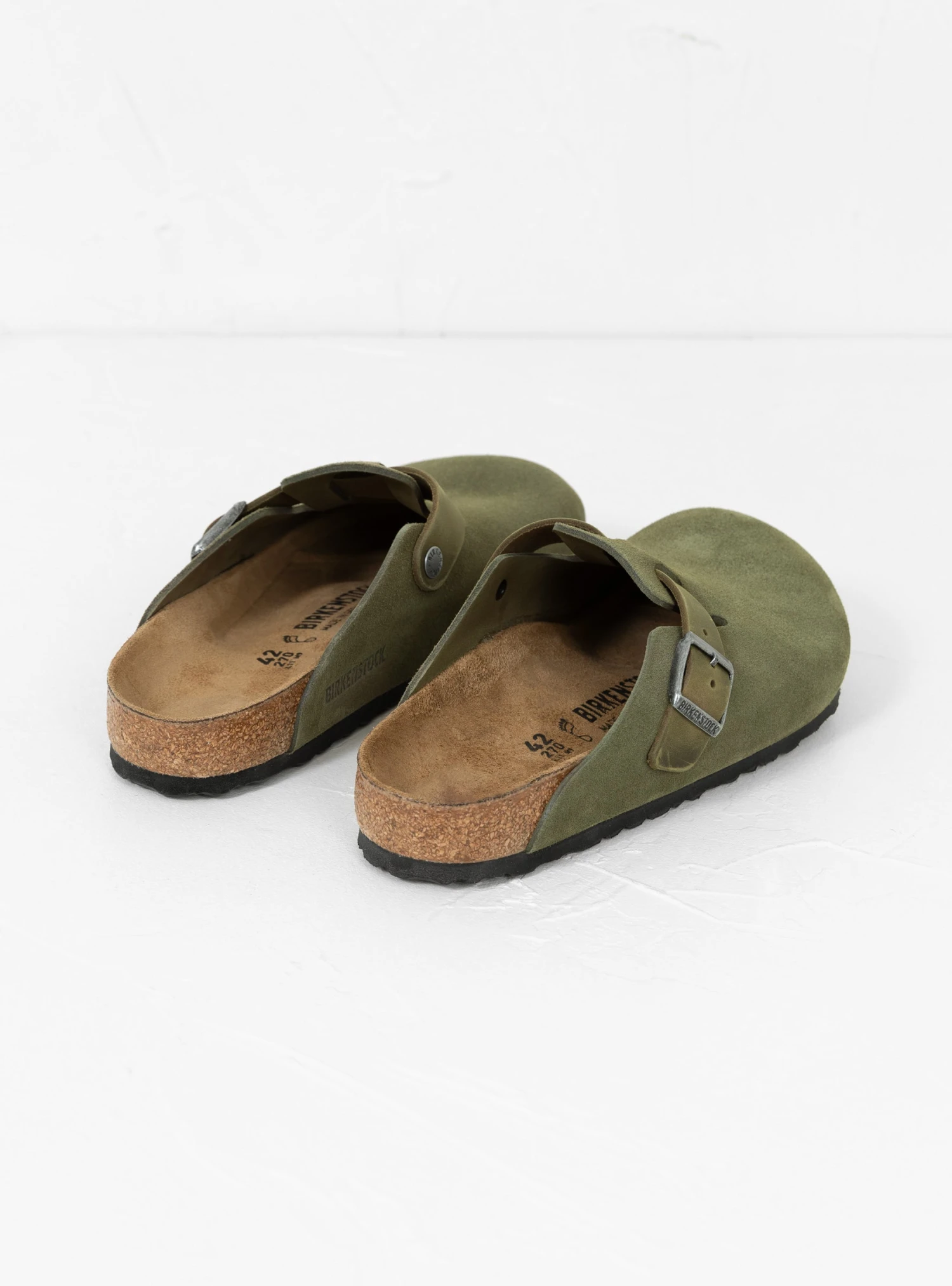 Birkenstock Boston Suede & Oiled Leather Sandal Thyme - Image 3