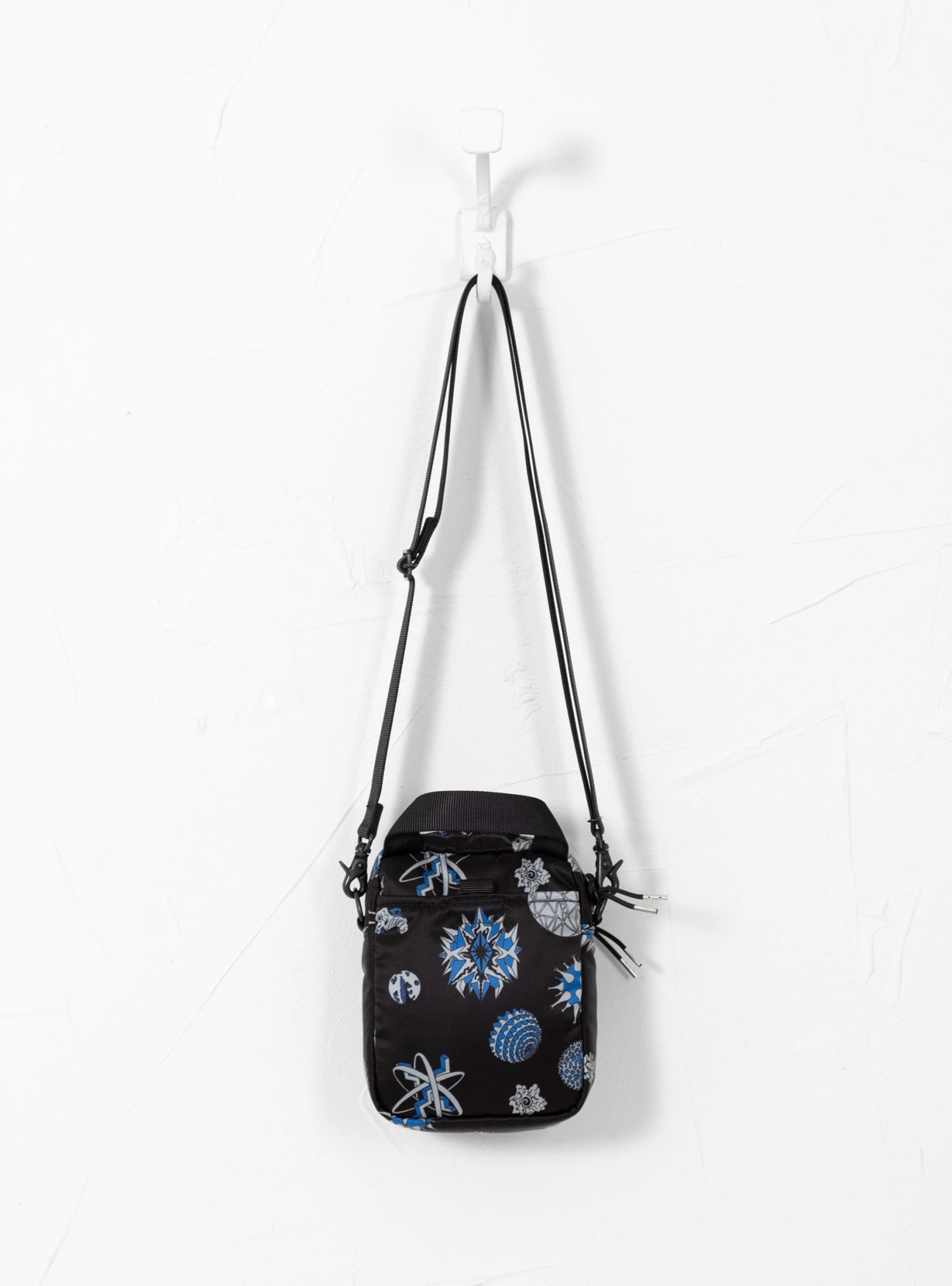 X Will Sweeney Shoulder Bag Black - Image 3